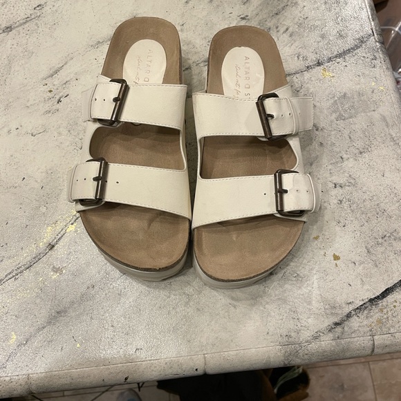 Altar’D State White Platform Sandals with Buckles size 7 - Picture 3 of 7